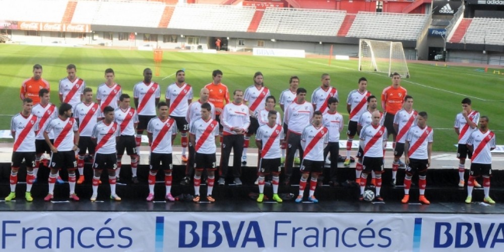 River present&oacute; su plantel junto al Banco BBVA