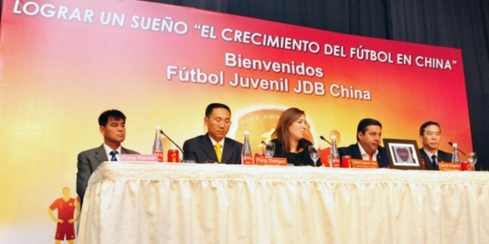 River y Boca anunciaron un acuerdo de colaboración con China