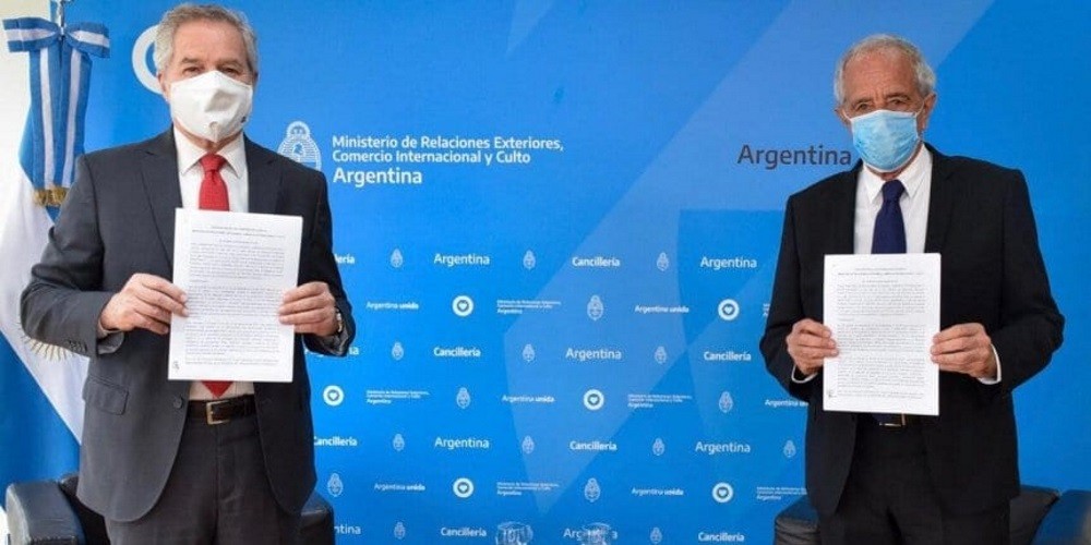 River Plate firm&oacute; un acuerdo con Canciller&iacute;a para la difusi&oacute;n de Argentina y del club en el exterior
