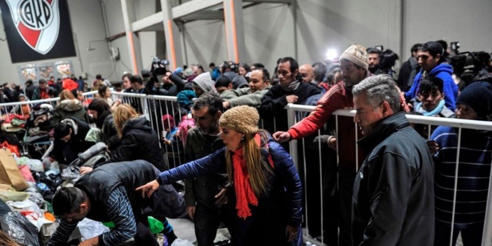River abri&oacute; las puertas de su estadio para que la gente en situaci&oacute;n de calle pudiera dormir all&iacute;