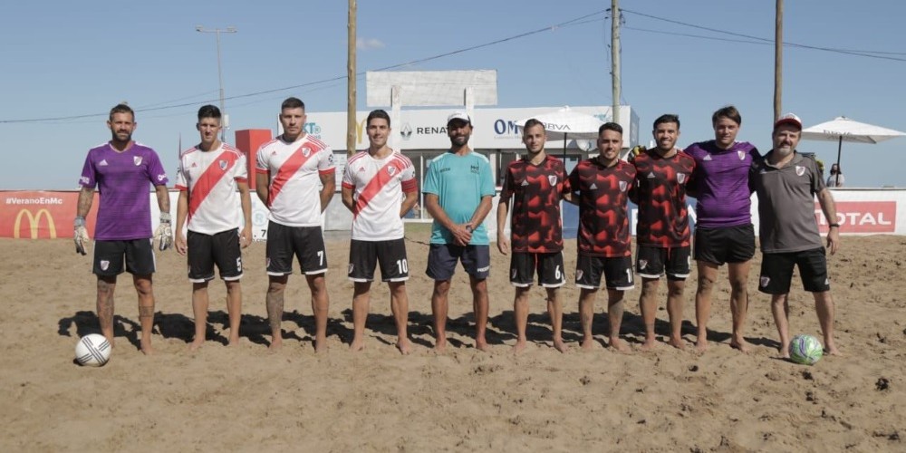 El plantel de River de Fútbol Playa realizó la pretemporada en Pinamar