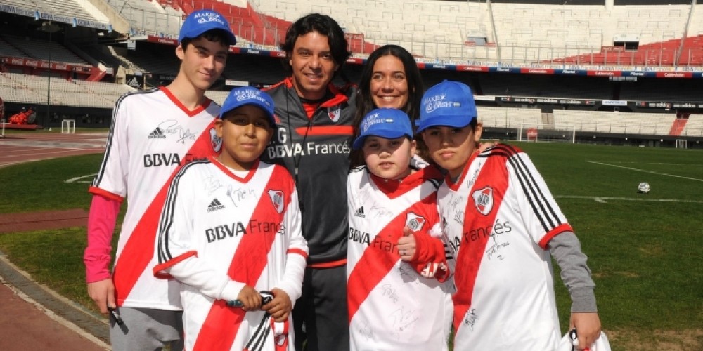 River cumplió el sueño de los niños de la Fundación Make a Wish