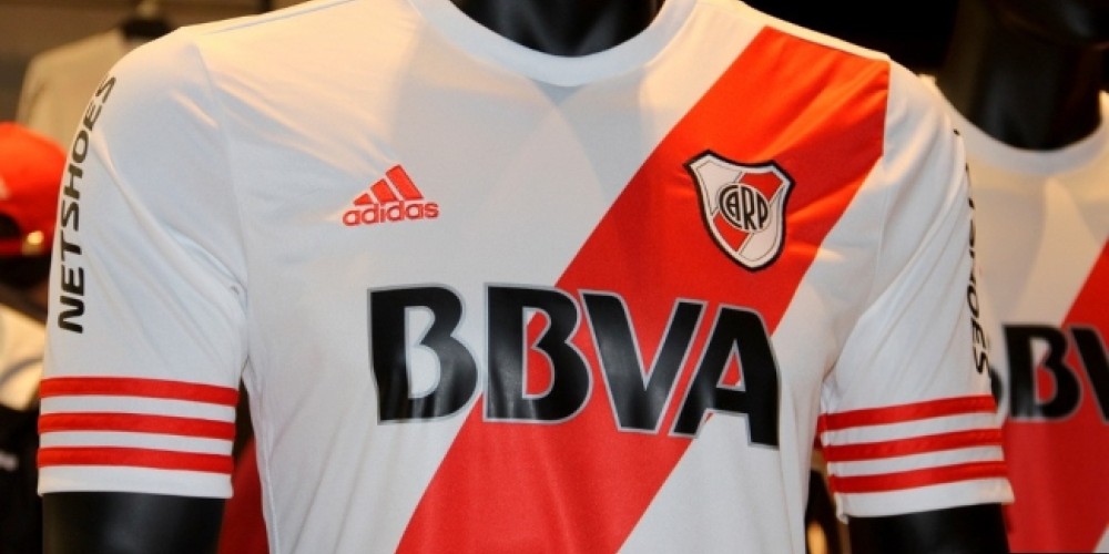 Por el reglamento FIFA, River deber&aacute; quitar sponsors de su camiseta para Jap&oacute;n