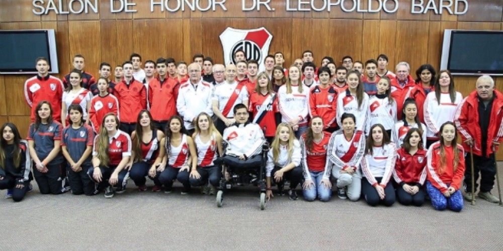 Los deportistas y empleados de River les grabaron un video a los jugadores