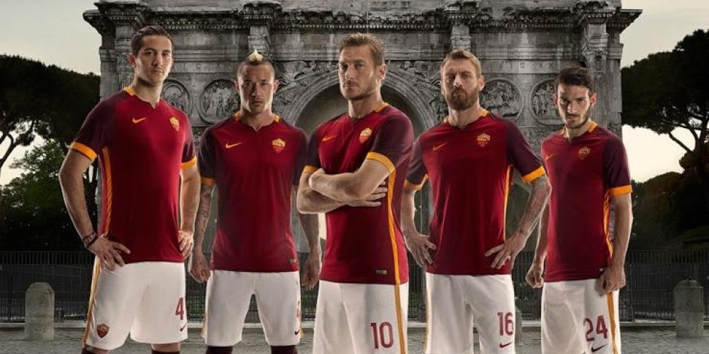Nike presentó la nueva camiseta de la Roma