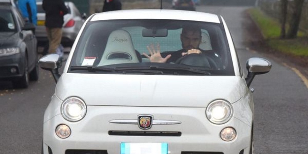 Chiquito Romero cambi&oacute; su Fiat 500 por un Lamborghini