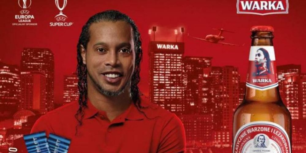 Ronaldinho fue nombrado embajador de una cerveza polaca