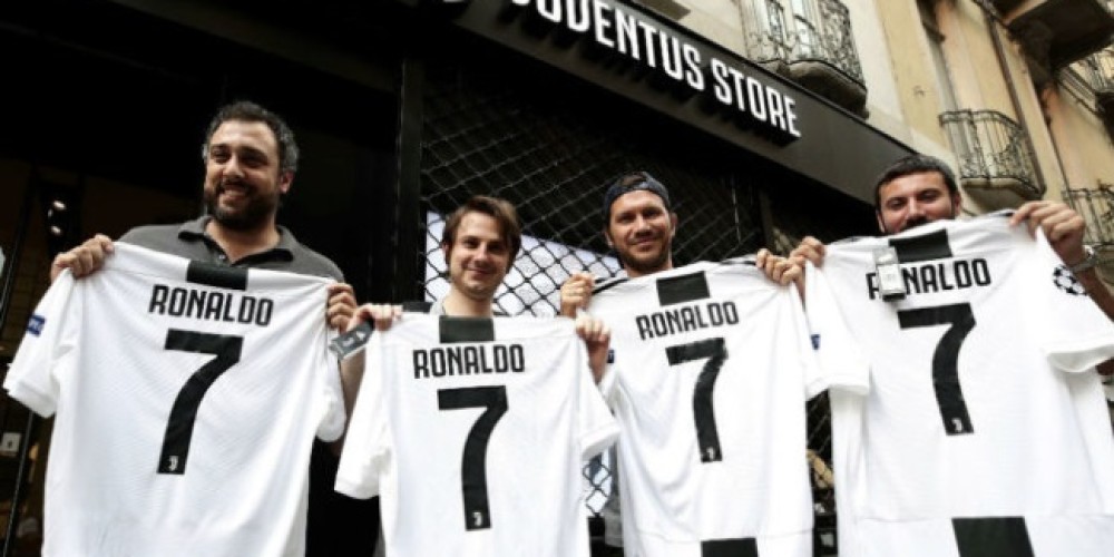 ¿Cuántas camisetas de Cristiano Ronaldo se vendieron el primer día?