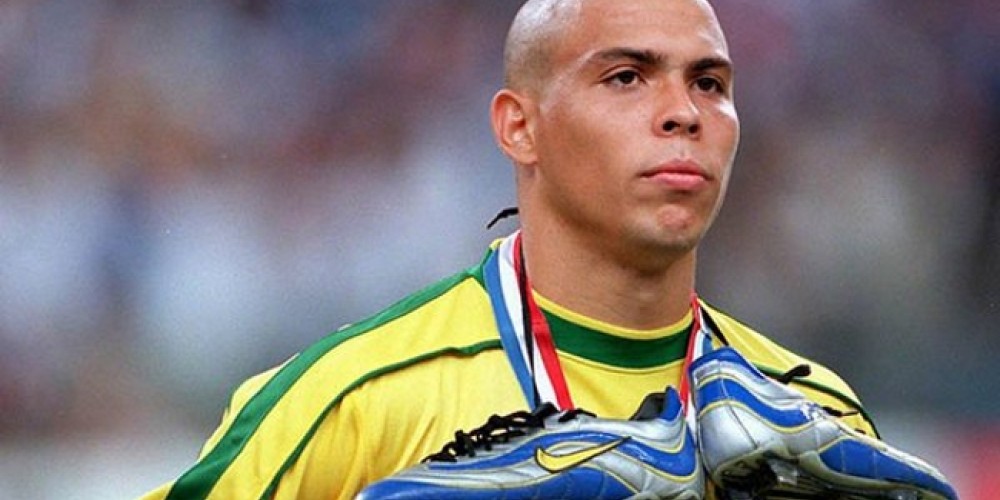 Un nuevo par de botines homenajea a Ronaldo, el fenómeno