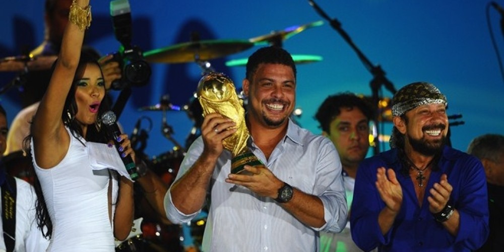 Ronaldo inauguró las FIFA Fan Fest