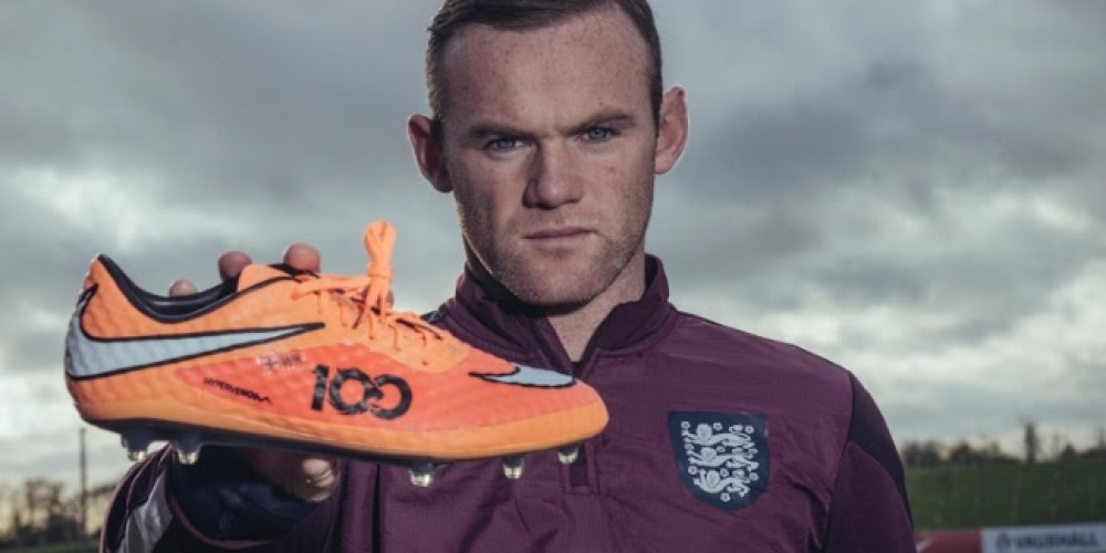 Rooney celebra sus 100 partidos en Inglaterra con botines especiales de Nike