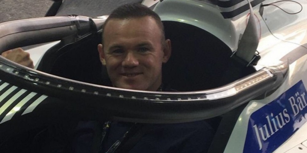 Wayne Rooney se subi&oacute; al F&oacute;rmula E de Pechito L&oacute;pez