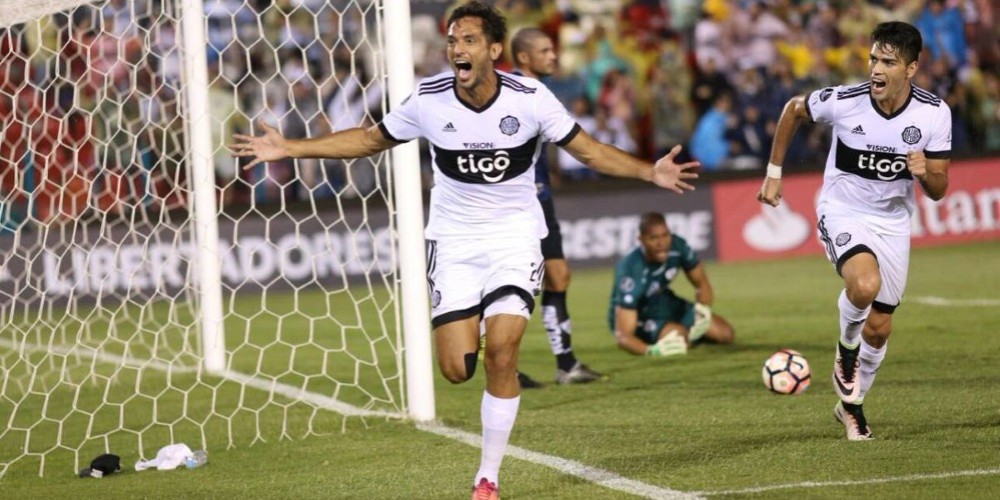 Roque Santa Cruz rechaz&oacute; una oferta del f&uacute;tbol &aacute;rabe para jugar con Olimpia la Libertadores