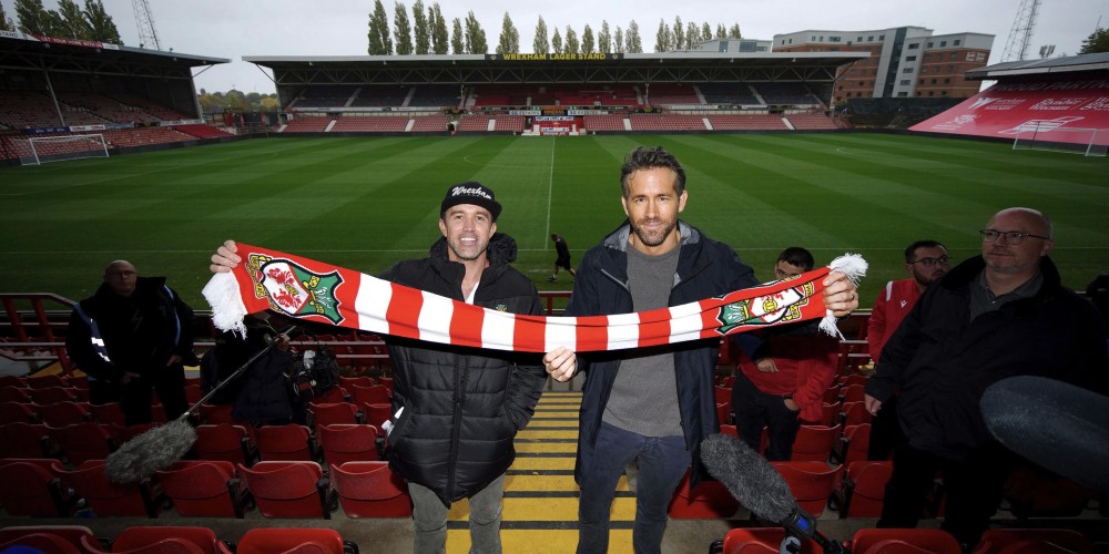 Ryan Reynolds y el Wrexham, en debate por &pound;18M del gobierno gal&eacute;s