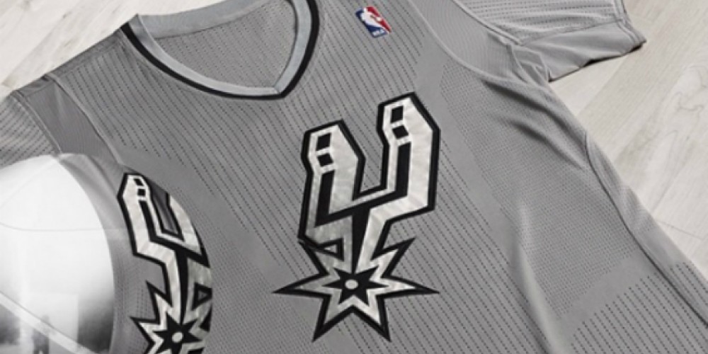 ​adidas present&oacute; las camisetas de Navidad para la NBA