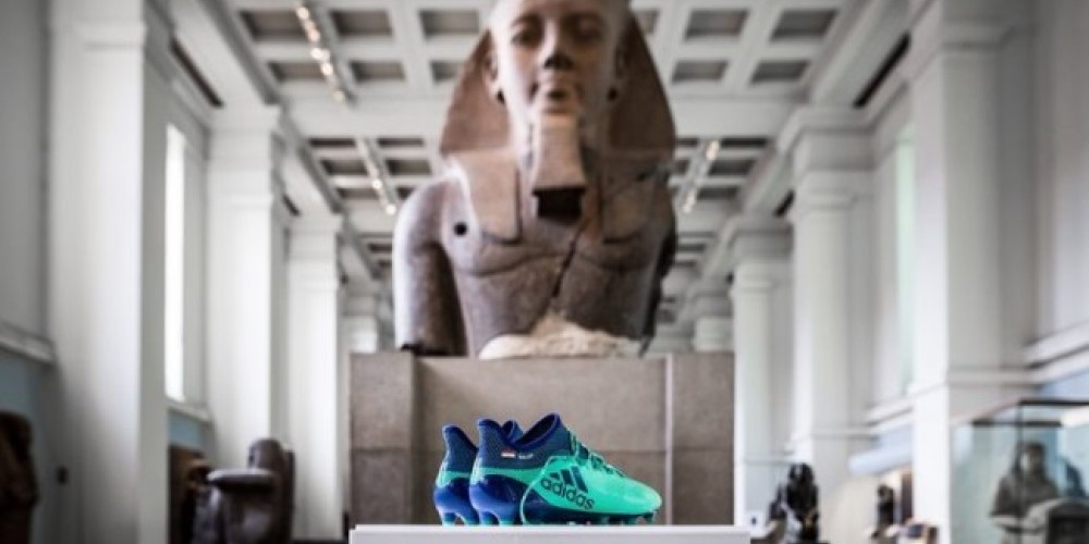 Los botines de Salah en exhibici&oacute;n en un Museo de Londres