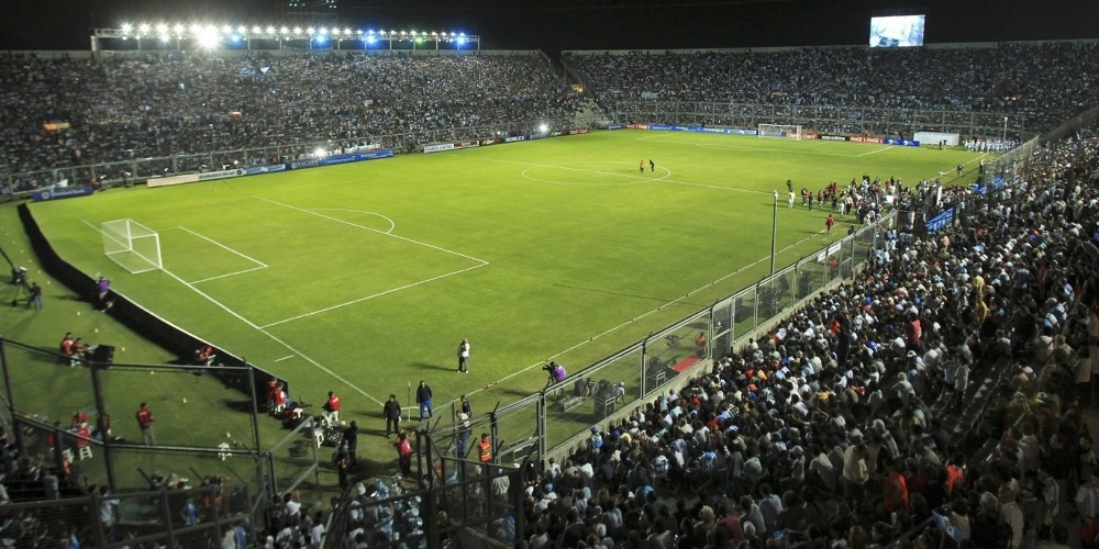 ¿Se muda el fútbol de verano por culpa de los Jaguares?