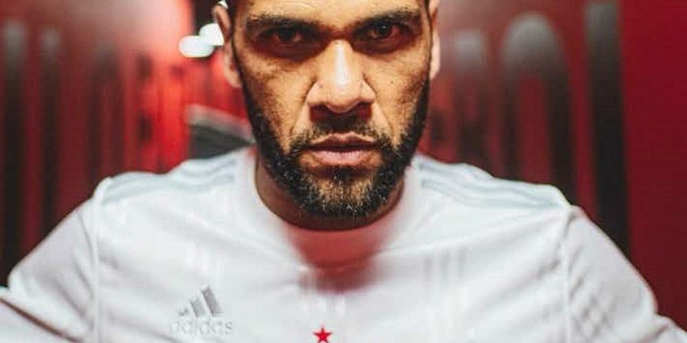 adidas celebra los 90 a&ntilde;os del S&atilde;o Paulo lanzando una camiseta especial