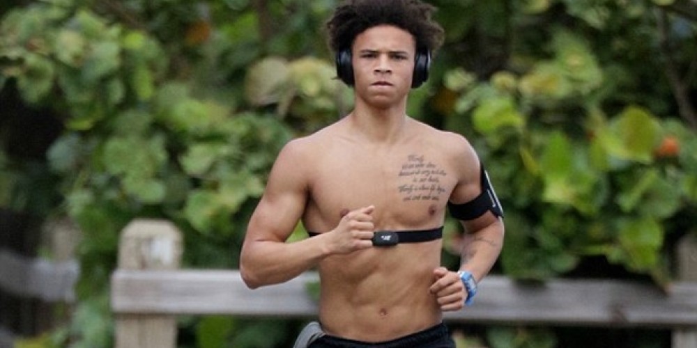 El futbolista que se tatuó a sí mismo festejando un gol