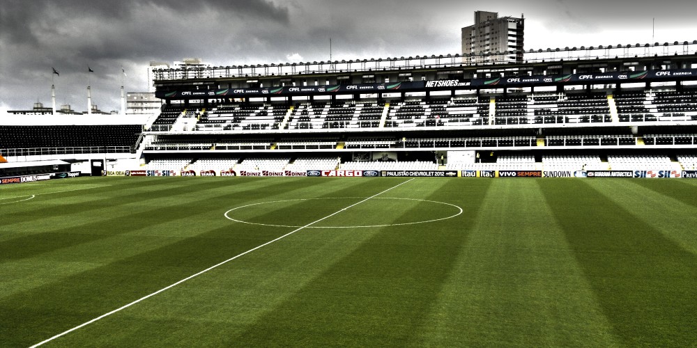 Santos lanz&oacute; una campa&ntilde;a para llenar su estadio con mu&ntilde;ecos con las caras de los hinchas 
