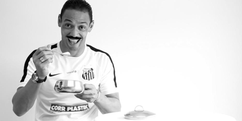 Los jugadores del Santos se dejaron los bigotes por una causa solidaria