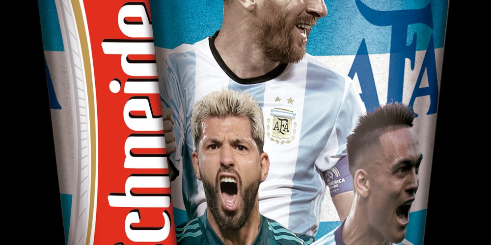 Schneider lanz&oacute; vasos de la Selecci&oacute;n Argentina para las Eliminatorias de Qatar 2022