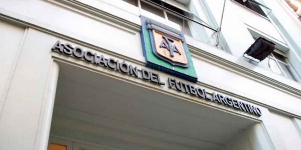 La AFA pide a las selecciones nacionales que no convoquen jugadores de Boca ni de River para la “Fecha FIFA”