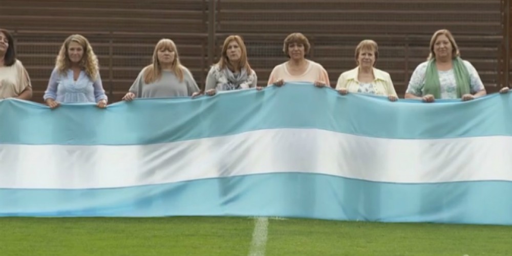 La Serenisima y las mam&aacute;s de la selecci&oacute;n presentan un emotivo comercial