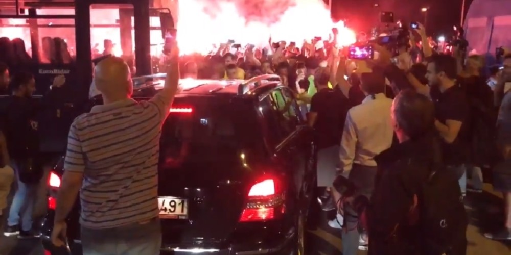 El efusivo festejo del AEK Atenas por el regreso de un ex jugador de Boca