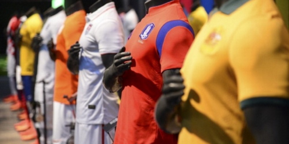 Un candidato a la FIFA propone patrocinadores en las camisetas de las Selecciones