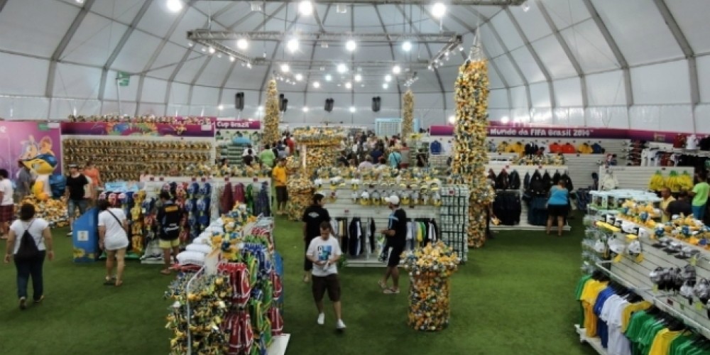 La FIFA mont&oacute; una espectacular tienda en Rio de Janeiro