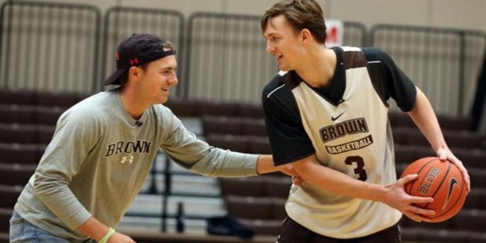 El hermano del mejor golfista del mundo que jugará al básquet en un club argentino