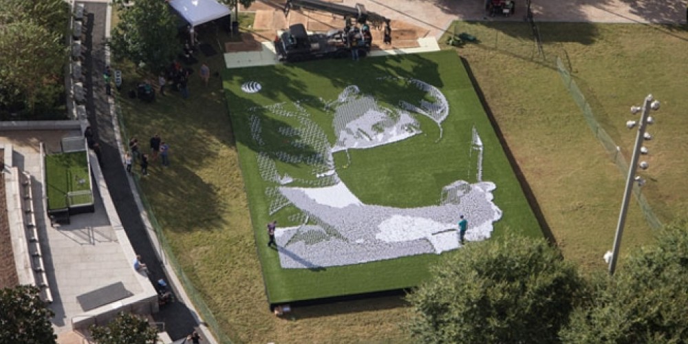 AT&amp;T arm&oacute; la figura de Jordan Spieth con 25 mil pelotitas de golf