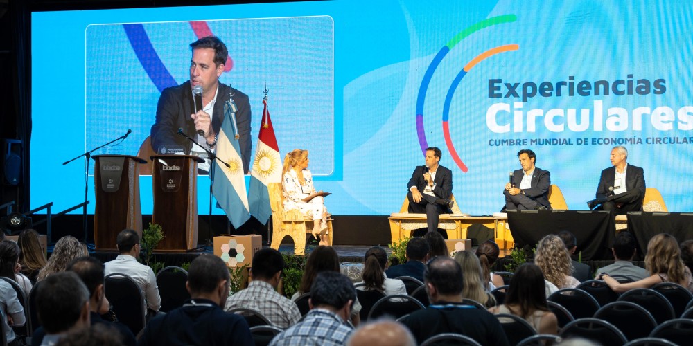 Stellantis estuvo presente en la tercera Cumbre Mundial de Econom&iacute;a Circular en la Ciudad de C&oacute;rdoba