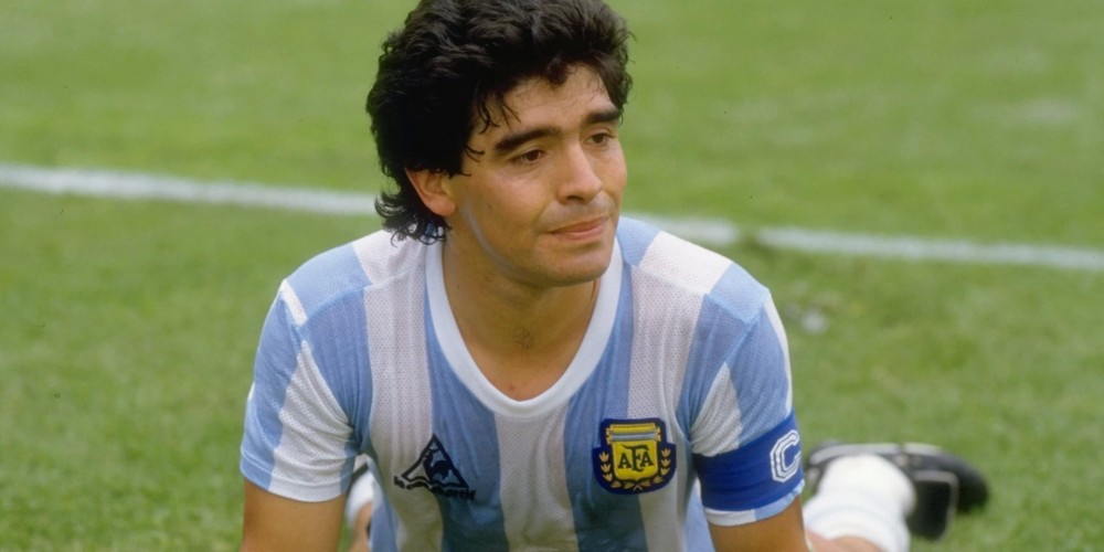 Subastar&aacute;n una camiseta de Diego Armando Maradona