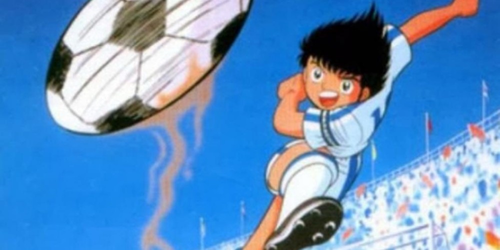 El creador de Los Supercampeones explicó la verdad del interminable campo de juego