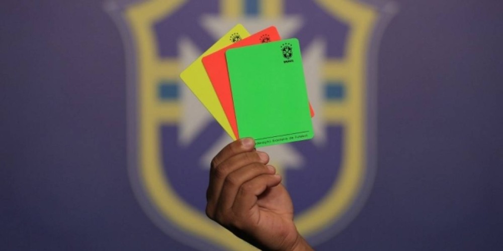 El f&uacute;tbol brasile&ntilde;o anunci&oacute; que incorporar&aacute; la tarjeta verde