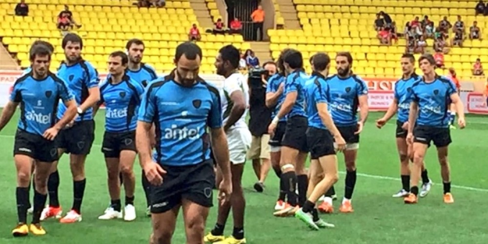 Los Teros VII afuera de los Juegos