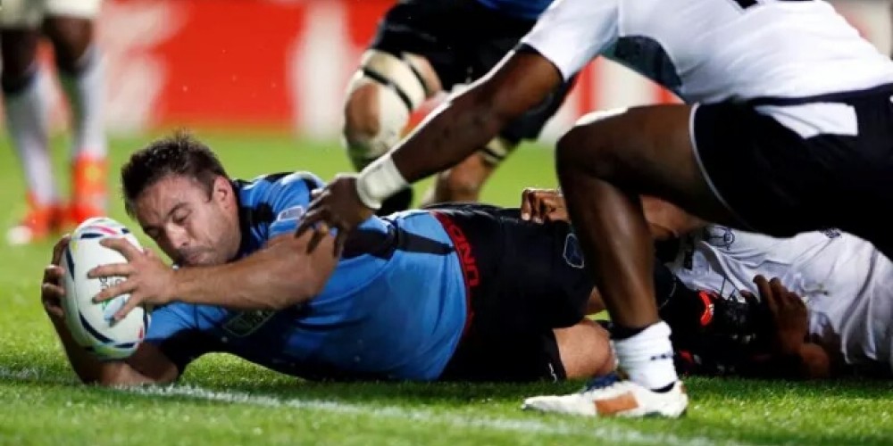 Uruguay le marc&oacute; dos tries a Fiji pero cay&oacute; por 47 a 15