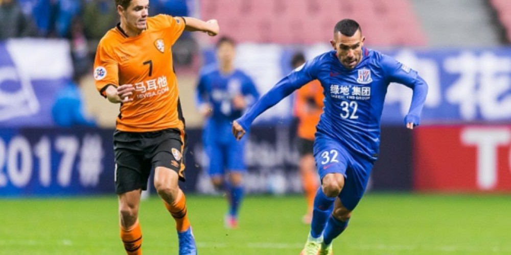 El periodista chino que explicó el mal rendimiento de Tévez en Shanghai