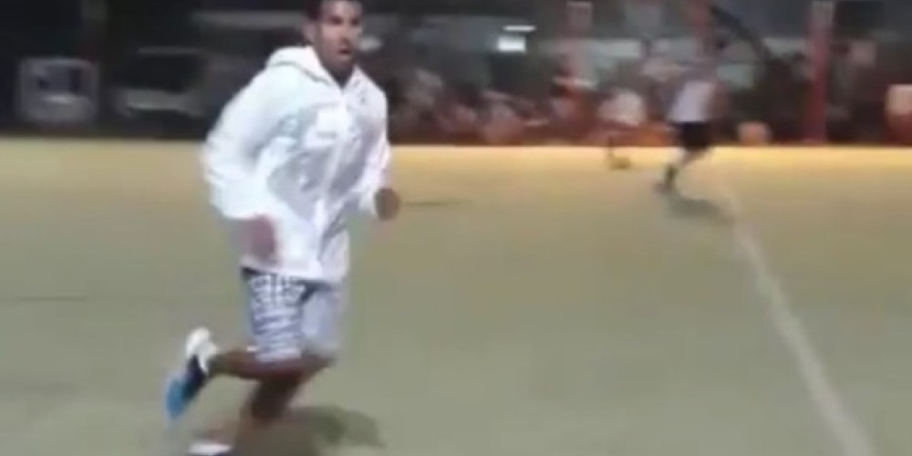 Tévez volvió a Fuerte Apache para jugar un picadito con sus amigos