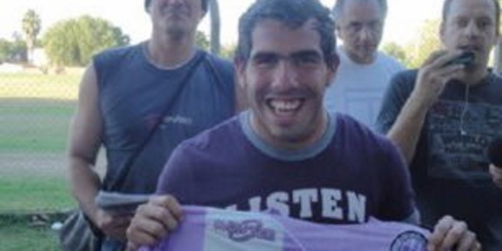 El ingenioso saludo de Sacachispas a Carlos T&eacute;vez por su cumplea&ntilde;os