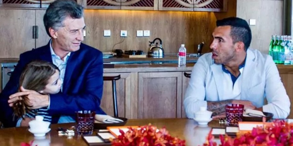 Tévez mandó un saludo a los argentinos desde China