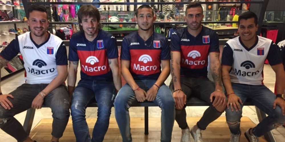 Tigre present&oacute; su nueva indumentaria Joma