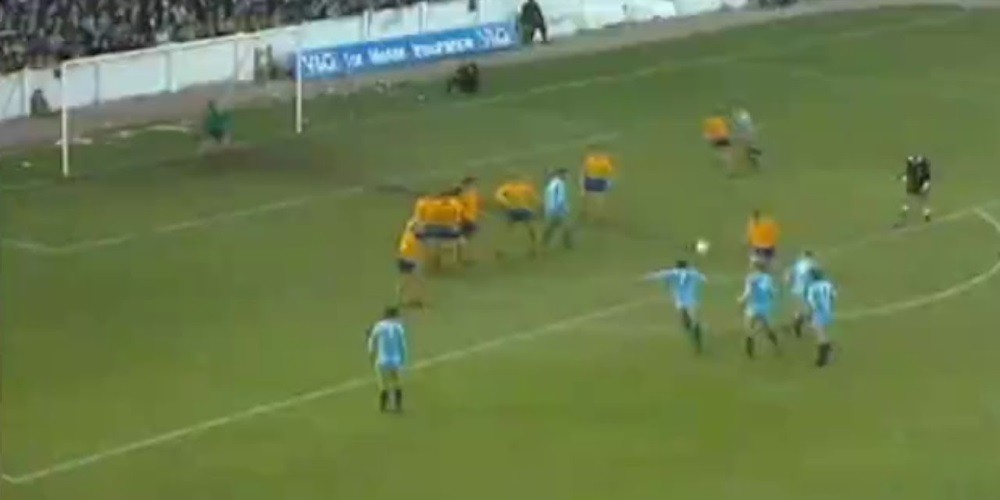 El gol de tiro libre que cambió la historia del reglamento del fútbol