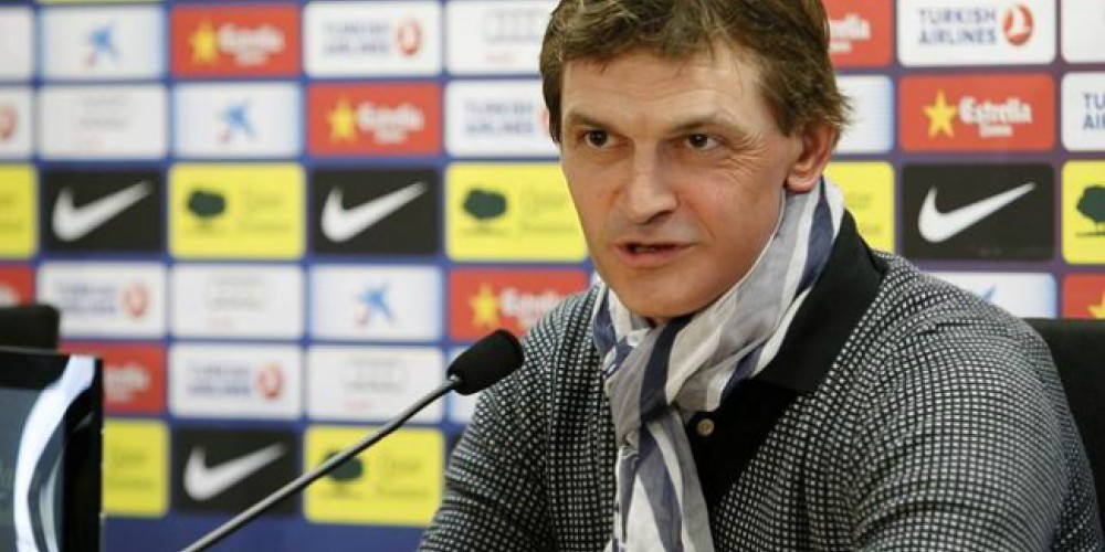 En el clásico le dedican el Camp Nou a Tito Vilanova