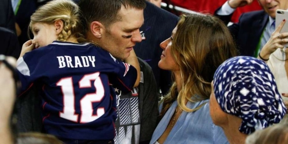 La policía ofrece medio millón de dólares por la camiseta robada de Brady