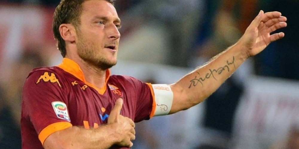 Francesco Totti le escribió una carta de amor a la Roma, tras anunciar su retiro