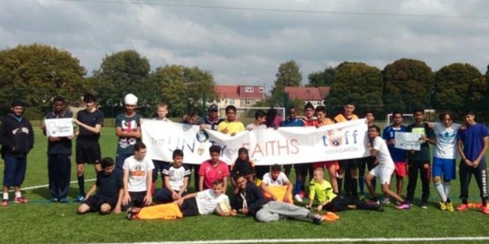 La historia del equipo que apoya Maradona y aleja a los jóvenes del ISIS