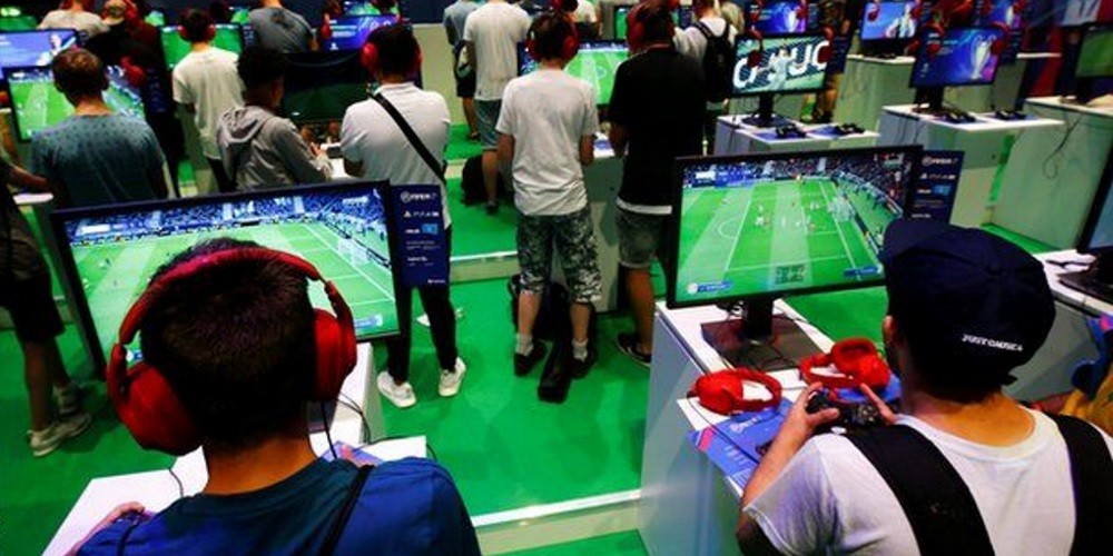 La UEFA licitará los derechos de sus competencias de eSports